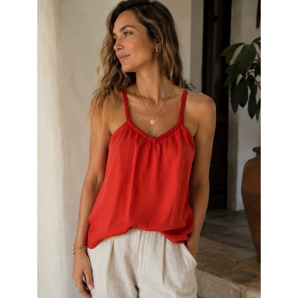 Banana Republic 100% Silk Cami Top Sz XS Romantic Camisole Career Cocktail Party